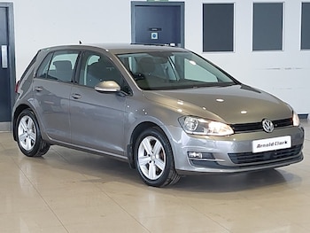 Used Volkswagen Golf 2016 for sale - 77987873: Photo