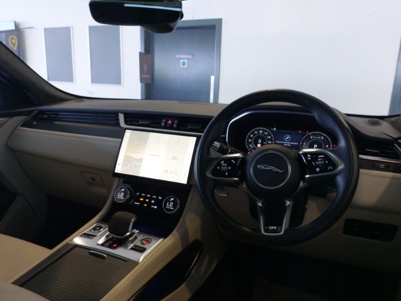 Used Jaguar F-Pace 2021 for sale - 78225333: Photo 4