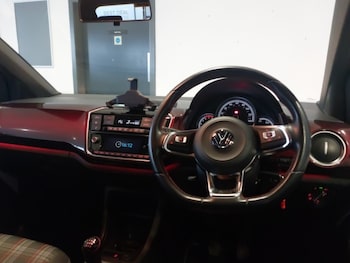 Used Volkswagen up! 2018 for sale - 77907788: Photo