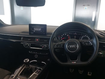 Used Audi A4 2019 for sale - 78478394: Photo