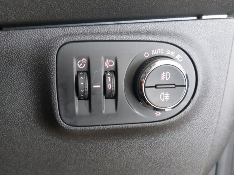 Used Vauxhall Corsa 2018 for sale - 77717048: Photo 19