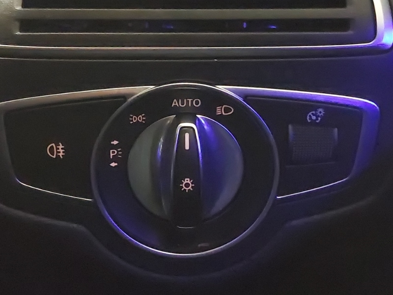 Used Mercedes-Benz C Class 2019 for sale - 77439573: Photo 17