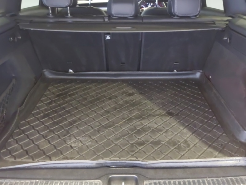 Used Mercedes-Benz GLC 2018 for sale - 77907775: Photo 13