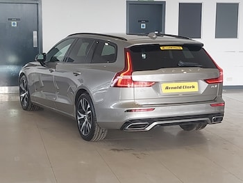 Used Volvo V60 2020 for sale - 76225770: Photo