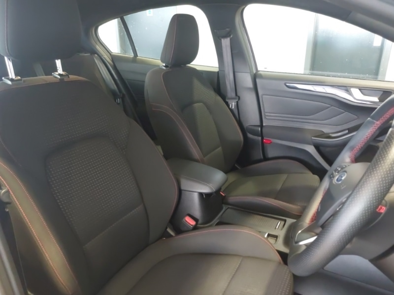 Used Ford Focus 2019 for sale - 76651716: Photo 11