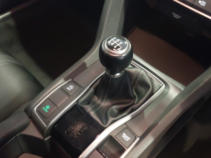 Used Honda Civic 2018 for sale - 77751158: Photo 10