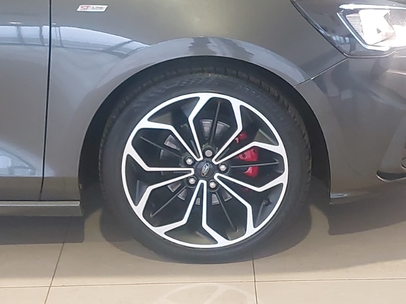 Used Ford Focus 2019 for sale - 76471714: Photo 14