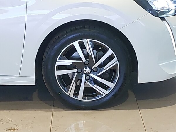 Used Peugeot 208 2022 for sale - 76221601: Photo 14