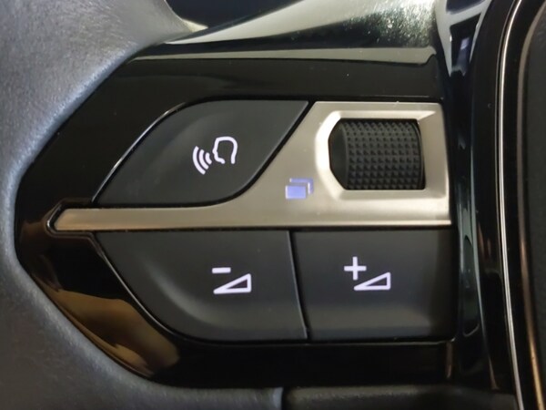 Used Peugeot 208 2022 for sale - 76221601: Photo 18