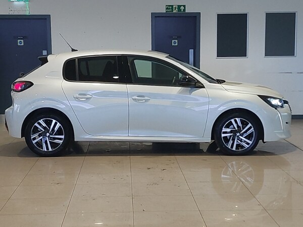Used Peugeot 208 2022 for sale - 76221601: Photo 2