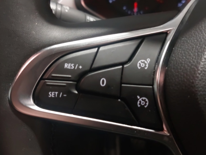 Used Renault Captur 2020 for sale - 76785820: Photo 17