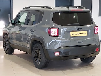 Used Jeep Renegade 2020 for sale - 76885579: Photo