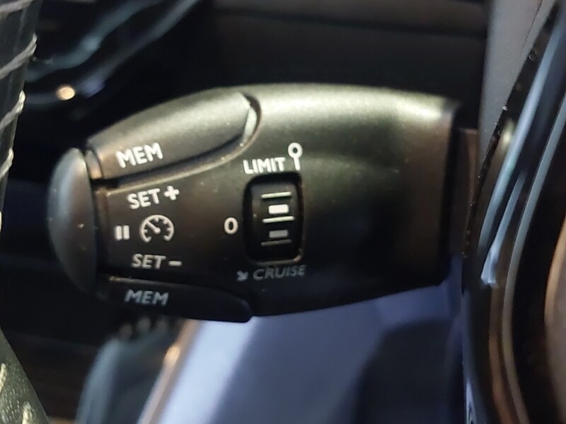 Used Peugeot 2008 2021 for sale - 78113945: Photo 17