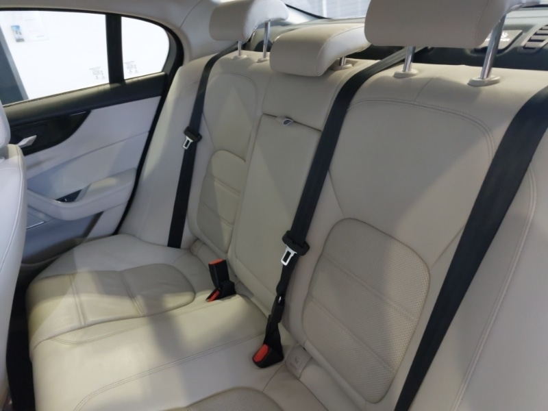 Used Jaguar XE 2019 for sale - 77169322: Photo 12