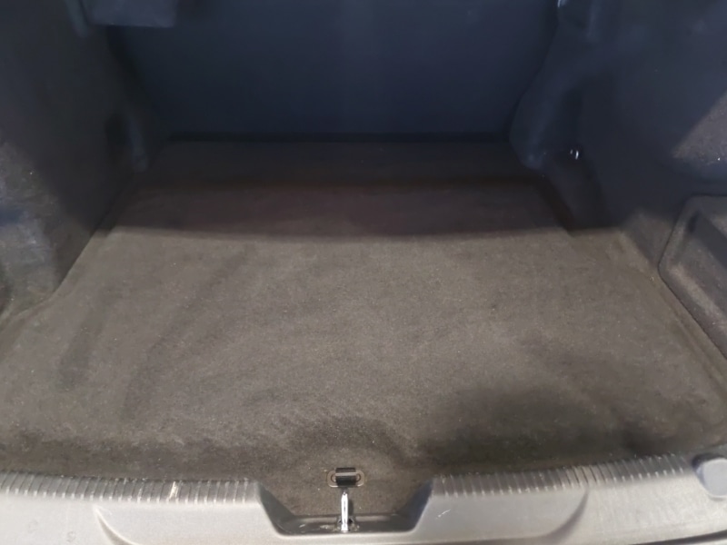 Used Jaguar XE 2019 for sale - 77169322: Photo 13