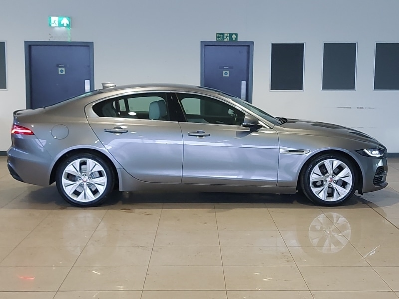 Used Jaguar XE 2019 for sale - 77169322: Photo 2