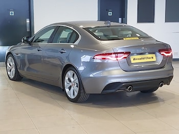 Used Jaguar XE 2019 for sale - 77169322: Photo