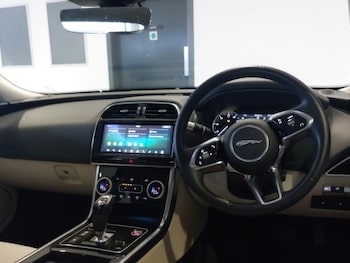 Used Jaguar XE 2019 for sale - 77169322: Photo