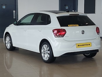 Used Volkswagen Polo 2019 for sale - 77891905: Photo