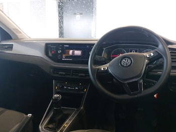 Used Volkswagen Polo 2019 for sale - 77891905: Photo