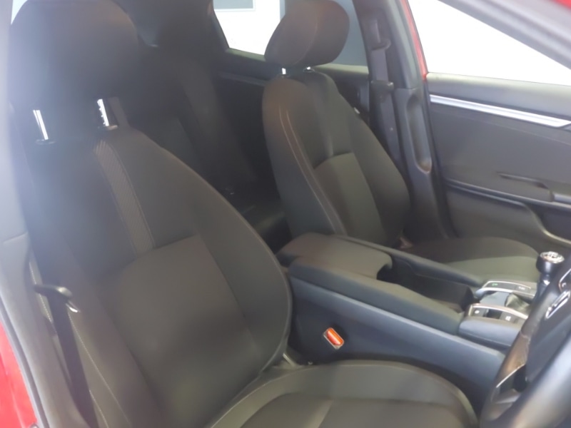 Used Honda Civic 2018 for sale - 77664317: Photo 11