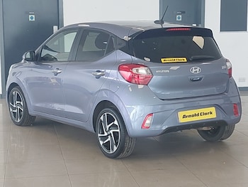 Used Hyundai i10 2023 for sale - 78511680: Photo