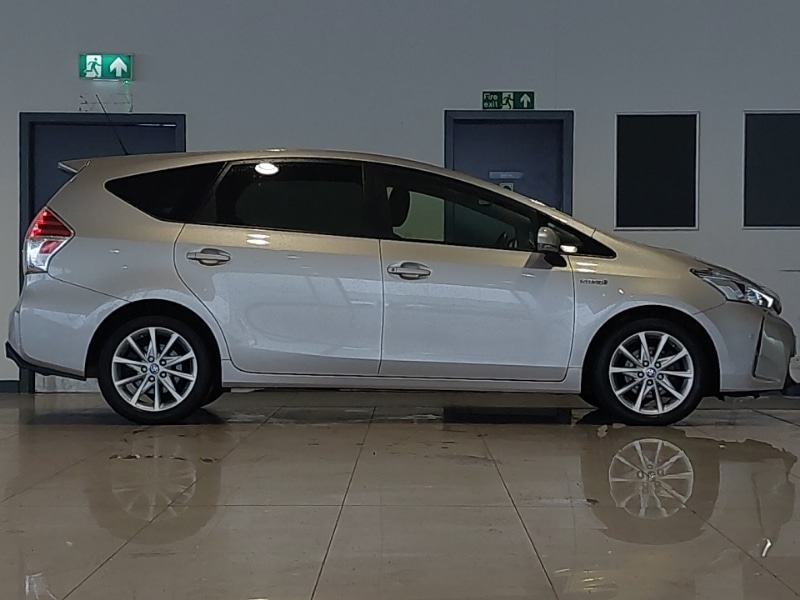 Used Toyota Prius+ 2020 for sale - 78093722: Photo 2