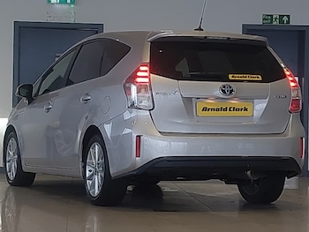 Used Toyota Prius+ 2020 for sale - 78093722: Photo