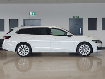 Used Skoda Superb 2024 for sale - 76656693: Photo