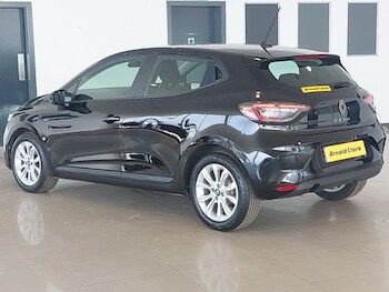 Used Renault Clio 2024 for sale - 78327645: Photo