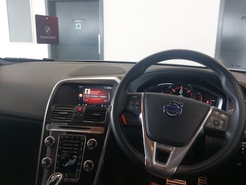 Used Volvo XC60 2017 for sale - 78480426: Photo