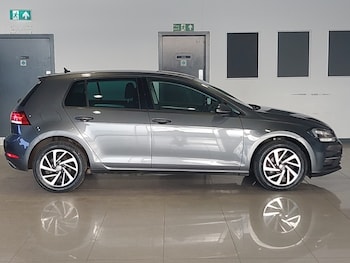 Used Volkswagen Golf 2019 for sale - 77237323: Photo