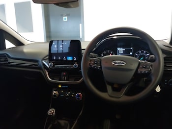 Used Ford Fiesta 2019 for sale - 77503602: Photo