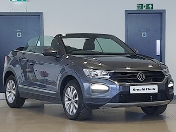 Used Volkswagen T-Roc 2022 for sale - 77898119: Photo