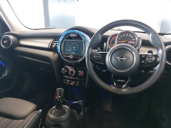 Used MINI Cooper 2019 for sale - 78656361: Photo