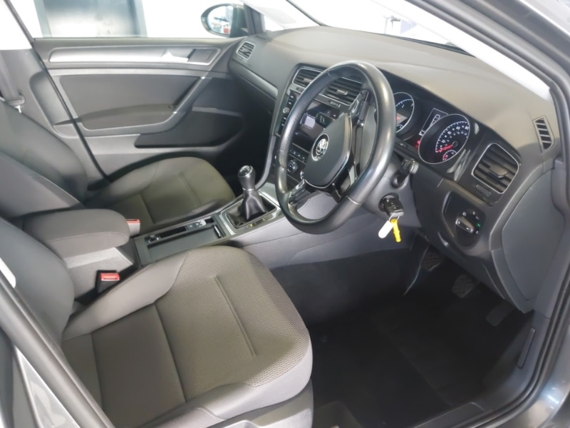 Used Volkswagen Golf 2019 for sale - 77223909: Photo 6