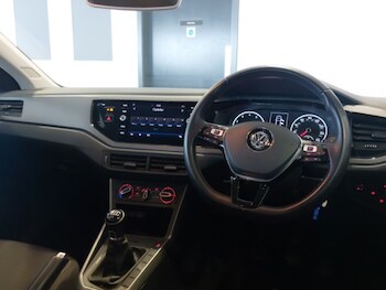 Used Volkswagen Polo 2019 for sale - 78253533: Photo