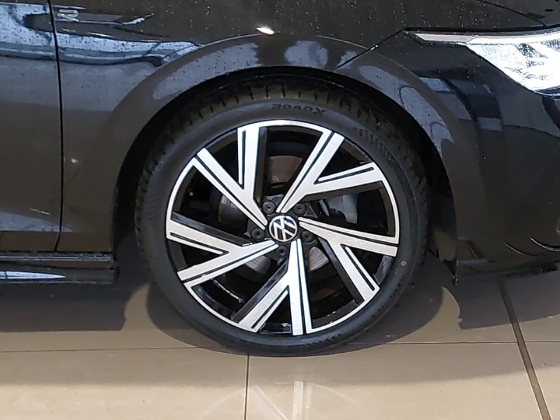 Used Volkswagen Golf 2023 for sale - 77073631: Photo 14