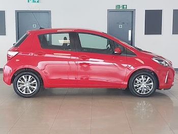 Used Toyota Yaris 2017 for sale - 78617513: Photo