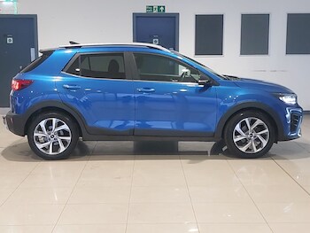 Used Kia Stonic 2022 for sale - 77202108: Photo
