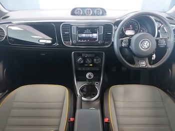 Used Volkswagen Beetle 2017 for sale - 79171509: Photo