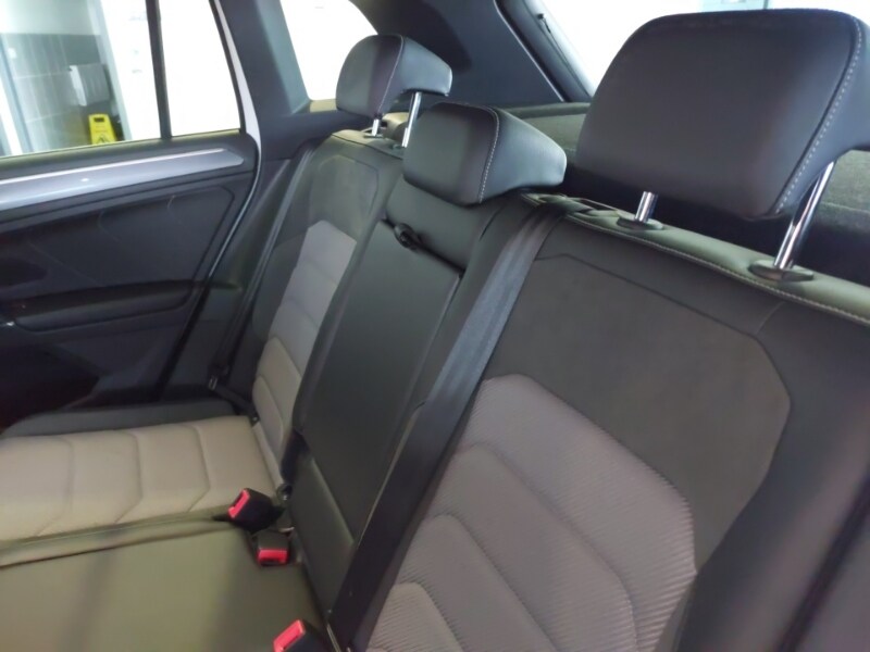 Used Volkswagen Tiguan 2018 for sale - 78085310: Photo 12