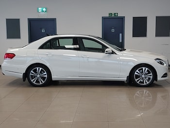 Used Mercedes-Benz E Class 2015 for sale - 79139569: Photo
