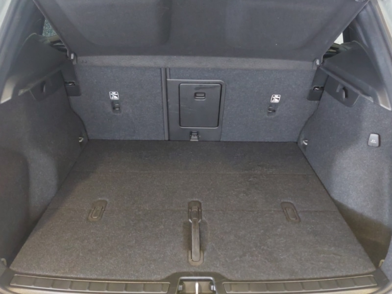 Used Volvo XC40 2024 for sale - 76639505: Photo 13