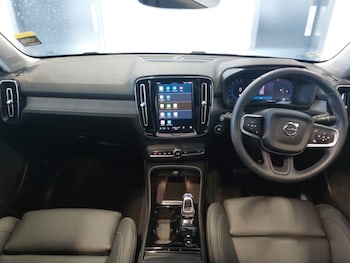 Used Volvo XC40 2024 for sale - 76639507: Photo