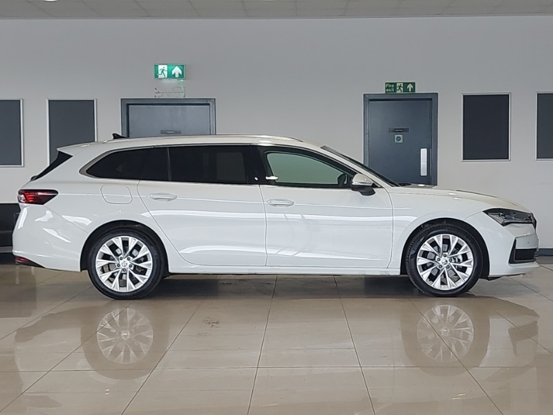 Used Skoda Superb 2024 for sale - 76145600: Photo 2