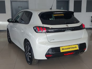 Used Peugeot 208 2022 for sale - 75933945: Photo