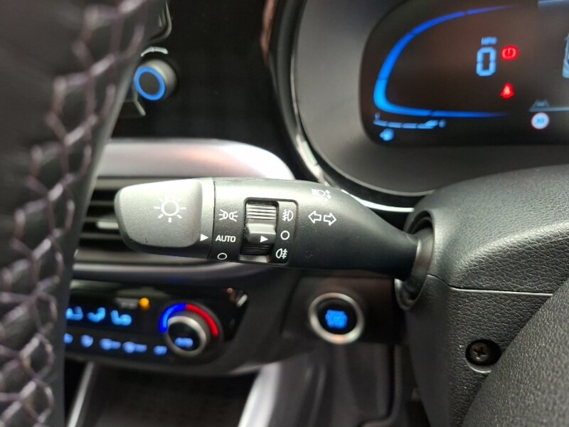 Used Hyundai i10 2023 for sale - 77815621: Photo 19