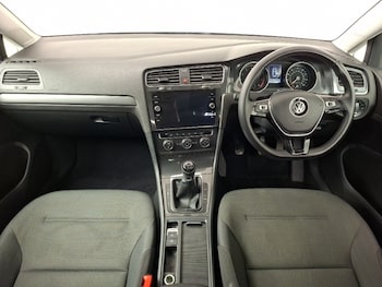 Used Volkswagen Golf 2019 for sale - 79176137: Photo