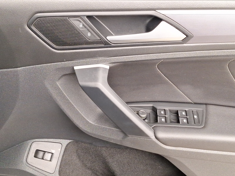 Used Volkswagen Tiguan 2019 for sale - 76354420: Photo 14